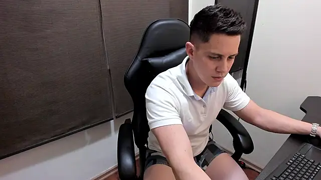 عرض كام KendricTorres