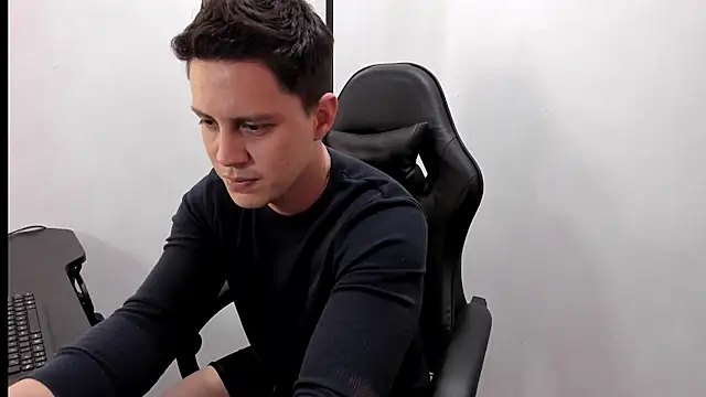 عرض كام KendricTorres