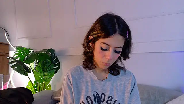 ZoeyPetit Webcam show