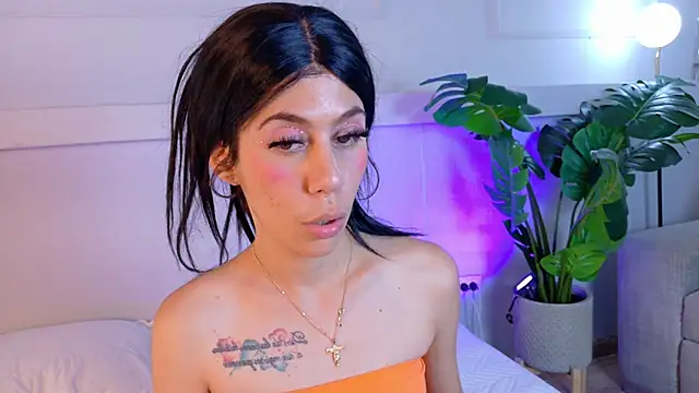הופעת וובקאם של ZoeyPetit