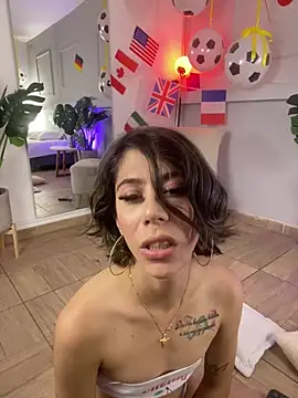 ZoeyPetit Pertunjukan Webcam