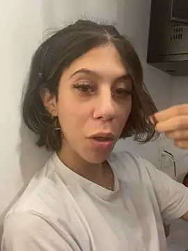 ZoeyPetit Шоу с уебкамера
