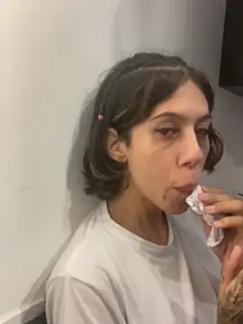 ZoeyPetit 在線直播表演