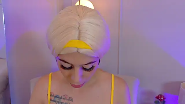 ZoeyPetit's Webcam Show