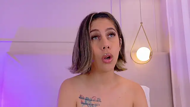 Show de ZoeyPetit na webcam