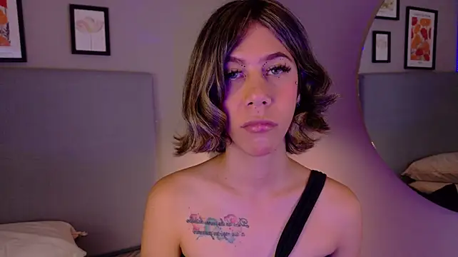 Show de ZoeyPetit na webcam