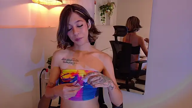 ZoeyPetit Webcam show
