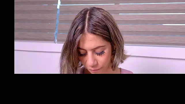 Show de ZoeyPetit na webcam