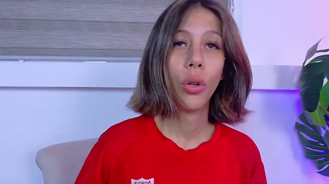 ZoeyPetit Adlı Modelin Web Kamerası Şovu