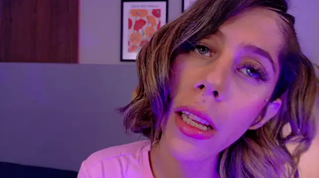 Chat +18 de ZoeyPetit ao vivo