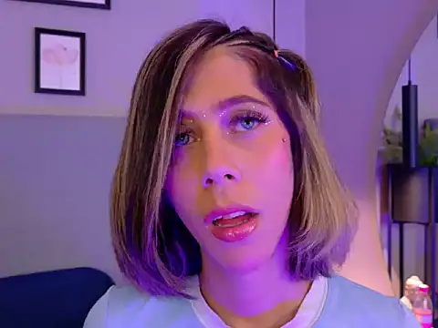 ZoeyPetit Adlı Modelin Web Kamerası Şovu