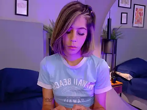 ZoeyPetit Webcam show