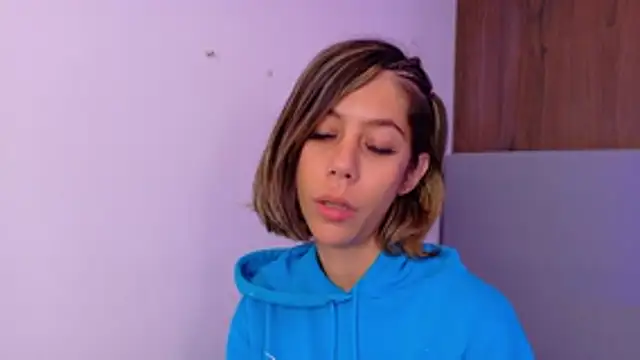 ZoeyPetit Webcam-Show