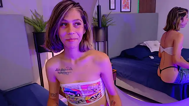 ZoeyPetit 网络视讯表演