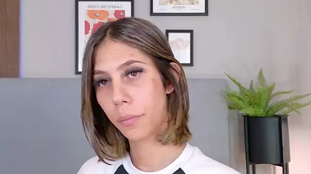 Webkamerová show ZoeyPetit