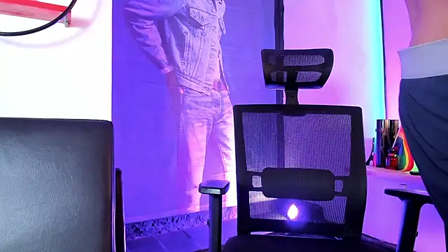 Show Webcam de anddy_hugecock
