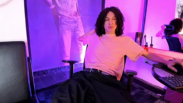 anddy_hugecock Шоу с уебкамера