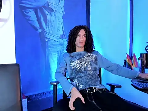 عرض كام anddy_hugecock