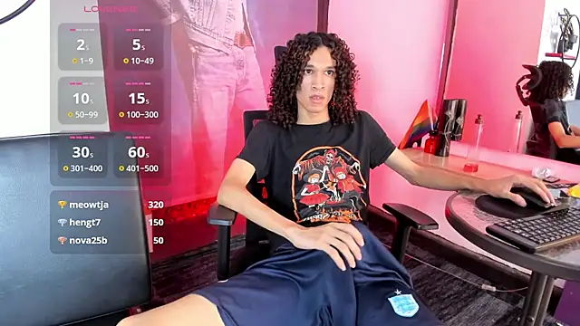 anddy_hugecock Webcam Show