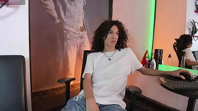 Show webcam de anddy_hugecock