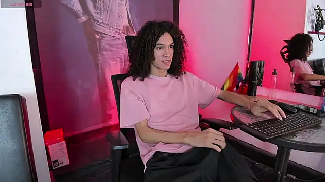 anddy_hugecock Шоу с уебкамера