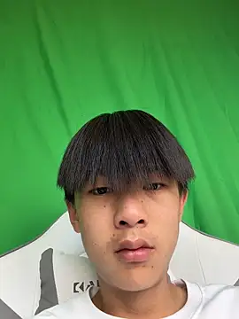 DD-101: διαδικτυακό σόου στην κάμερα