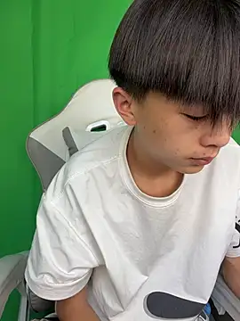 DD-101 在線直播表演