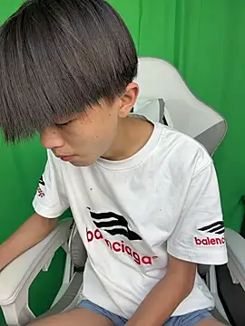 DD-101 在線直播表演
