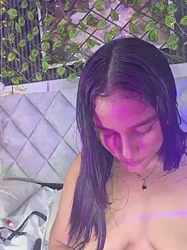 XXX chat uživo modela Sara_Chanel_