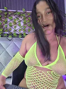 Sara_Chanel_: απευθείας συνομιλία ΧΧΧ