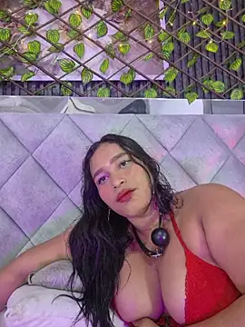 Sara_Chanel_ Live XXX-chat