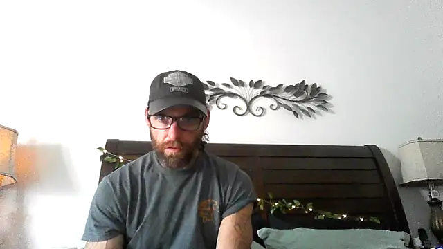 yourpersonalpeer1's Webcam Show