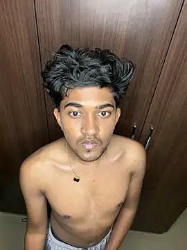 Show modela nilanfucks na web-kameri