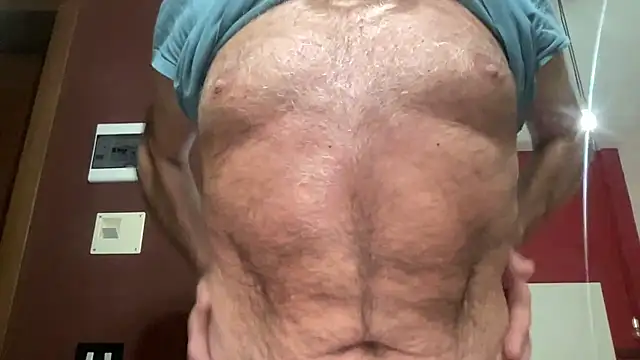 henrybull007's Webcam Show