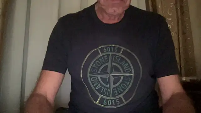 henrybull007's Webcam Show