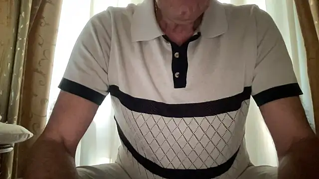 henrybull007 Show in webcam
