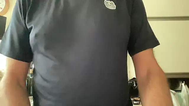 henrybull007's Webcam Show