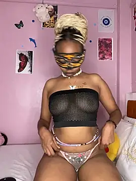 sexy_talian Adlı Modelin Canlı XXX Sohbeti