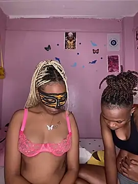 Spooky_icyn Webbikameraesitys