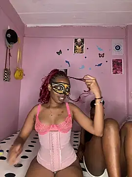 Chat +18 de Spooky_icy ao vivo