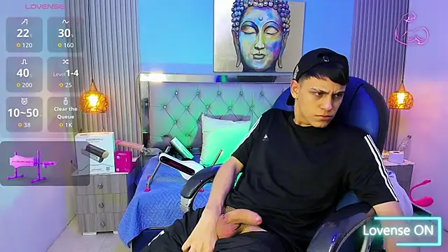 Ethanx18_ Show in webcam