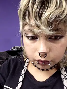 Cute_Chrixxx Show in webcam