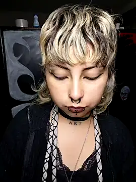 Cute_Chrixxx Show in webcam