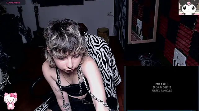 Cute_Chrixxx Show in webcam