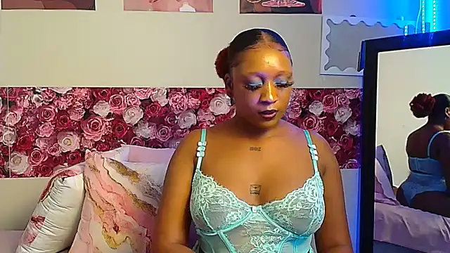 Chat +18 de EnchantingLisa ao vivo