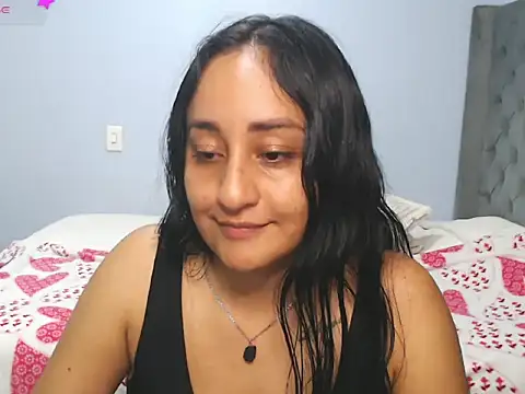 erotic_lov Adlı Modelin Canlı XXX Sohbeti