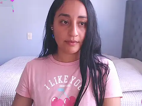 erotic_lov Adlı Modelin Canlı XXX Sohbeti