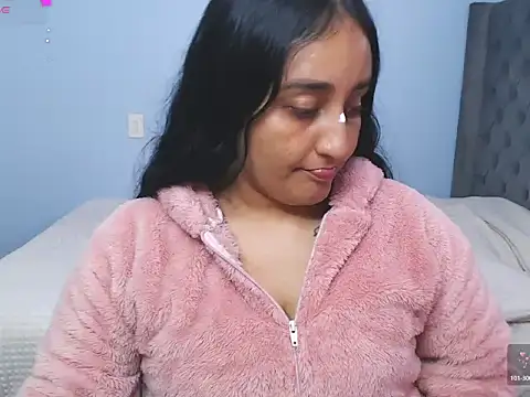XXX chat uživo modela Lunha88