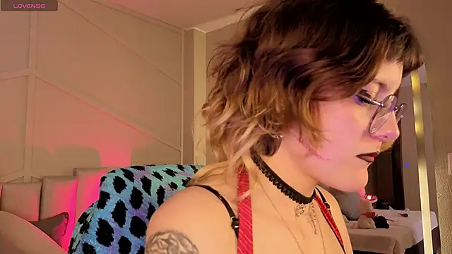 Rossiee_huntt 라이브 XXX 채팅