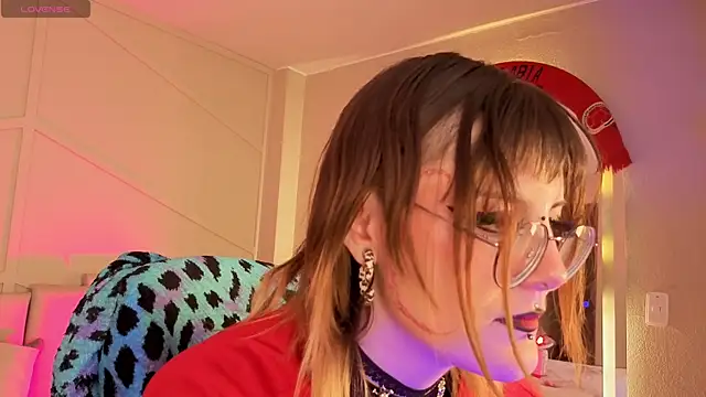 Živý XXX chat Rossiee_huntt